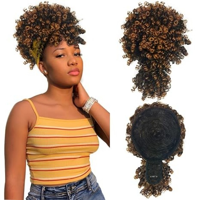 ISWEET Black Kinky Curly Afro Puff Cul&iacute;k – design se stahovac&iacute; šňůrkou s ofinou, kr&aacute;tk&eacute; updo př&iacute;česky pro čern&eacute; ženy (Natural Black 1B)